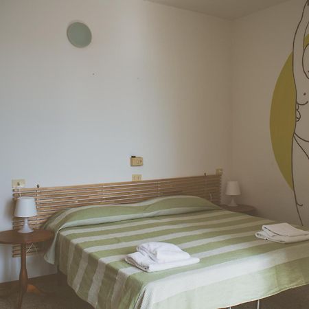 Albergo Delle Ondine Телларо Екстер'єр фото