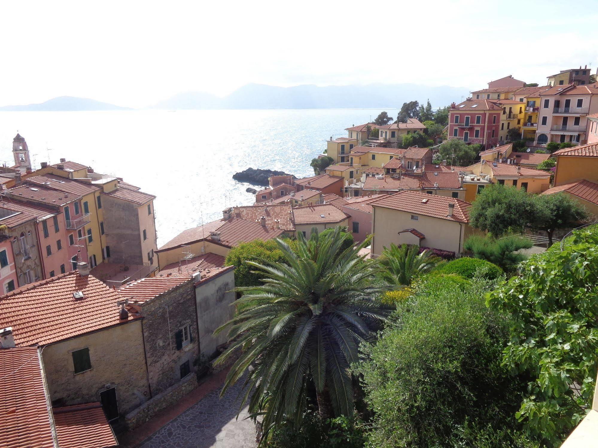 Albergo Delle Ondine Телларо Екстер'єр фото